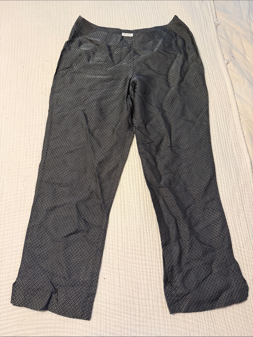 Women's Black Micro-Patterned Straight-Leg Trousers